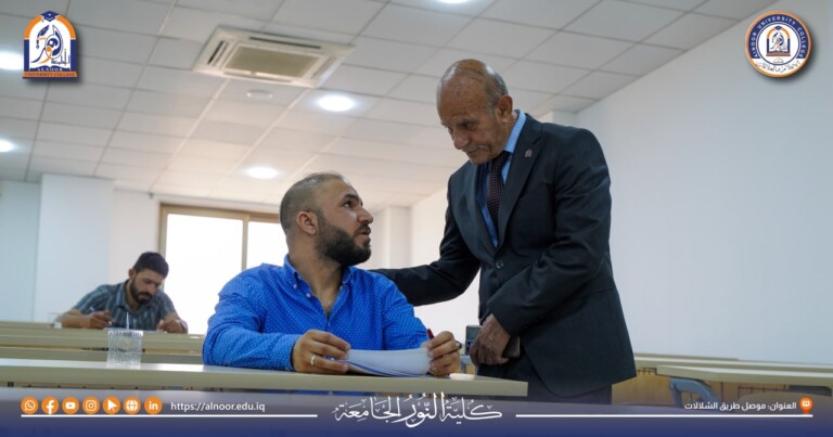 طلبة كلية النور الجامعة يؤدون إمتحانات الدور الثاني